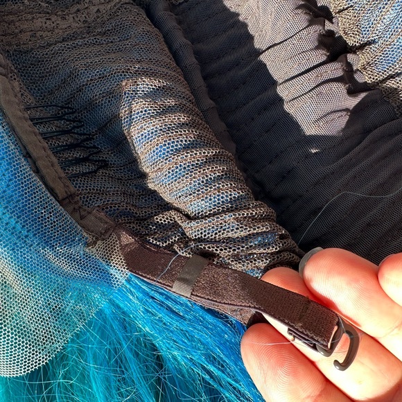 Dual Blue tone Wig (perfect for Frozen or Mermaid). 24”+ - Picture 7 of 12